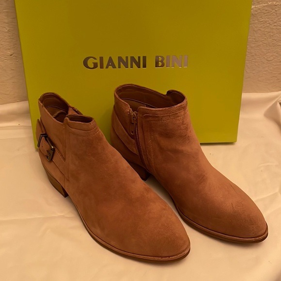 gianni bini cheetah booties